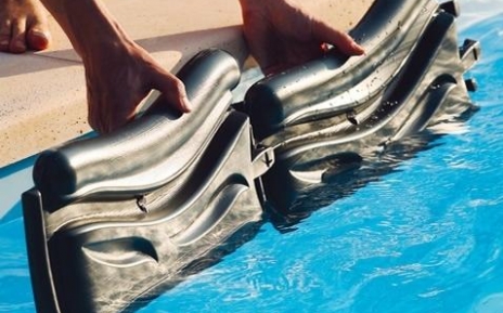 Avec les flotteurs d'hivernage Desjoyaux, oubliez les risques et méfaits du  gel dans votre piscine !